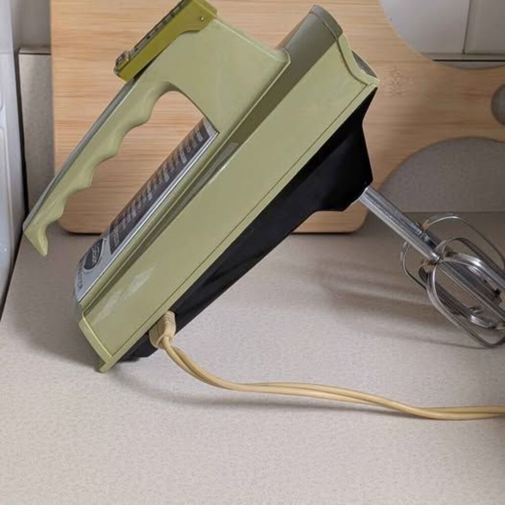 Vintage Sunbeam Mixmaster 5-Speed Hand Mixer